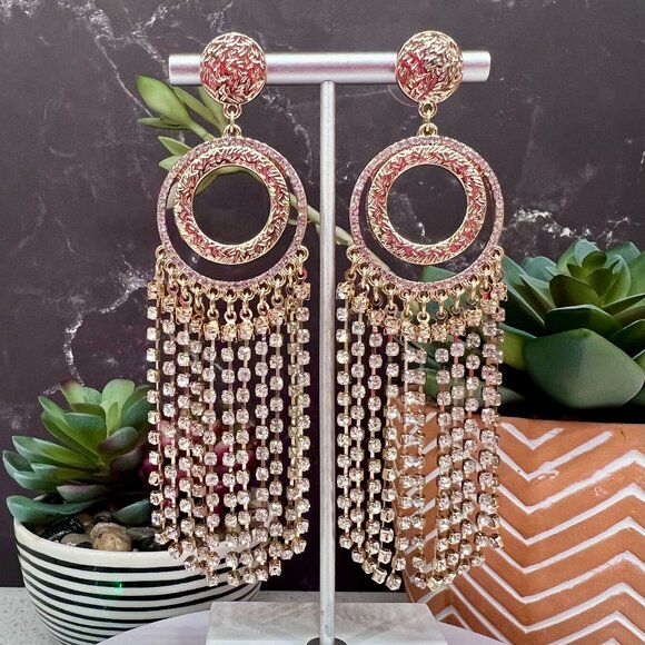 "Lisa" NEW Gold Glam Chandelier, Tassel, Dangle Bling Statement Fashion Earrings - Picture 1 of 3